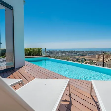 Villa Vacation Marbella I Paraiso The View, Infinity Heated Pool, Sea View, 24-7 Security, Golf Courses Estepona