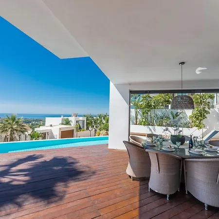 Vacation Marbella I Paraiso The View, Infinity Heated Pool, Sea View, 24-7 Security, Golf Courses Villa