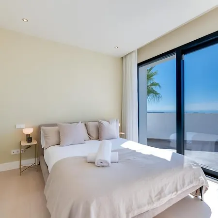 Vacation Marbella I Paraiso The View, Infinity Heated Pool, Sea View, 24-7 Security, Golf Courses Villa *
